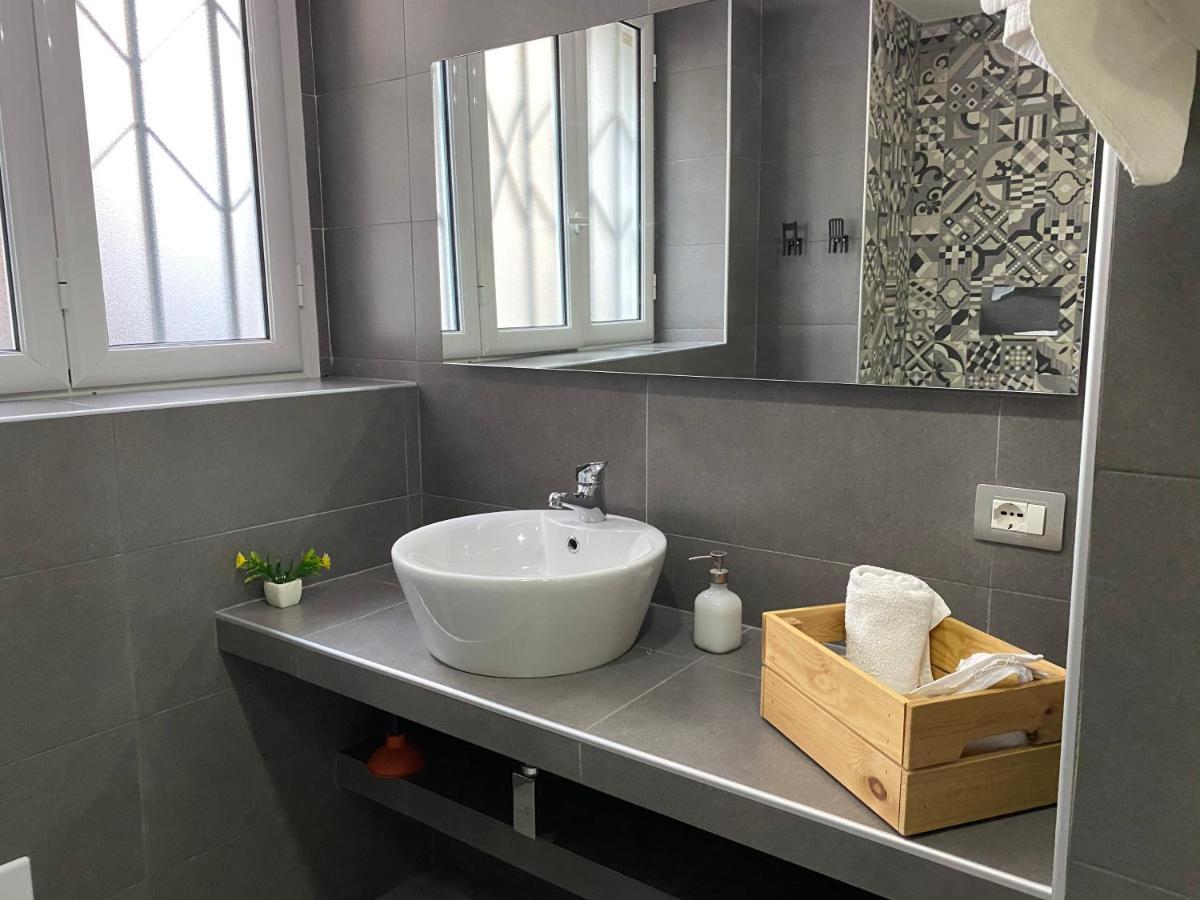 Angelas House Apartment Naples Luaran gambar