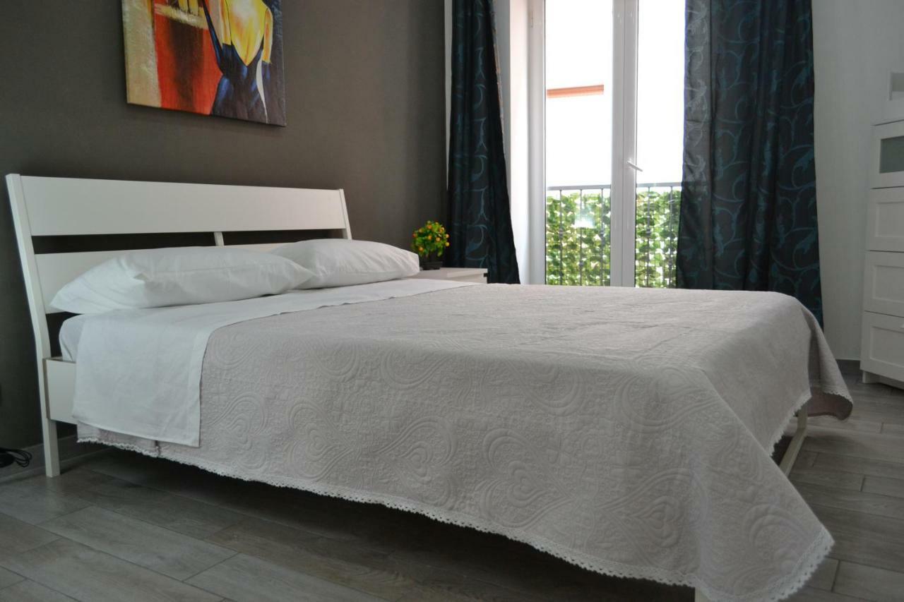 Angelas House Apartment Naples Luaran gambar
